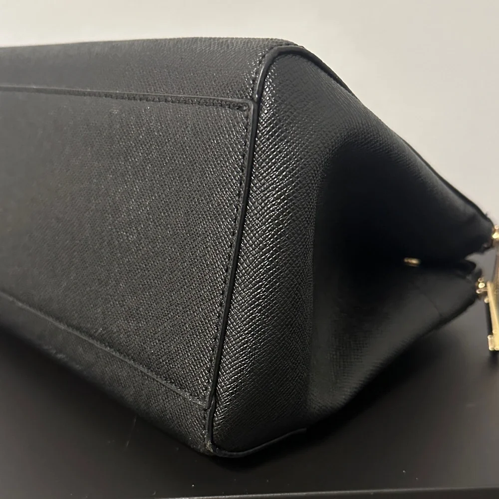Aldo Elegant Black Handbag w Gold Hardware. NWOT. - Picture 8 of 16